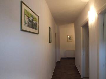 Фото номера Трехместный номер Гостевой дом Livada cu Meri г. Căpăţîneni-Ungureni 11