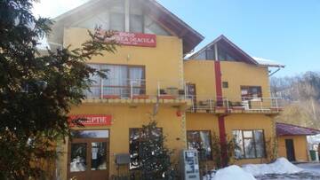 Фотографии Гостевой дом Complex Dracula & Spa г. Căpăţîneni-Ungureni (Румыния) №1 Фото Гостевой дом Complex Dracula & Spa г. Căpăţîneni-Ungureni 1